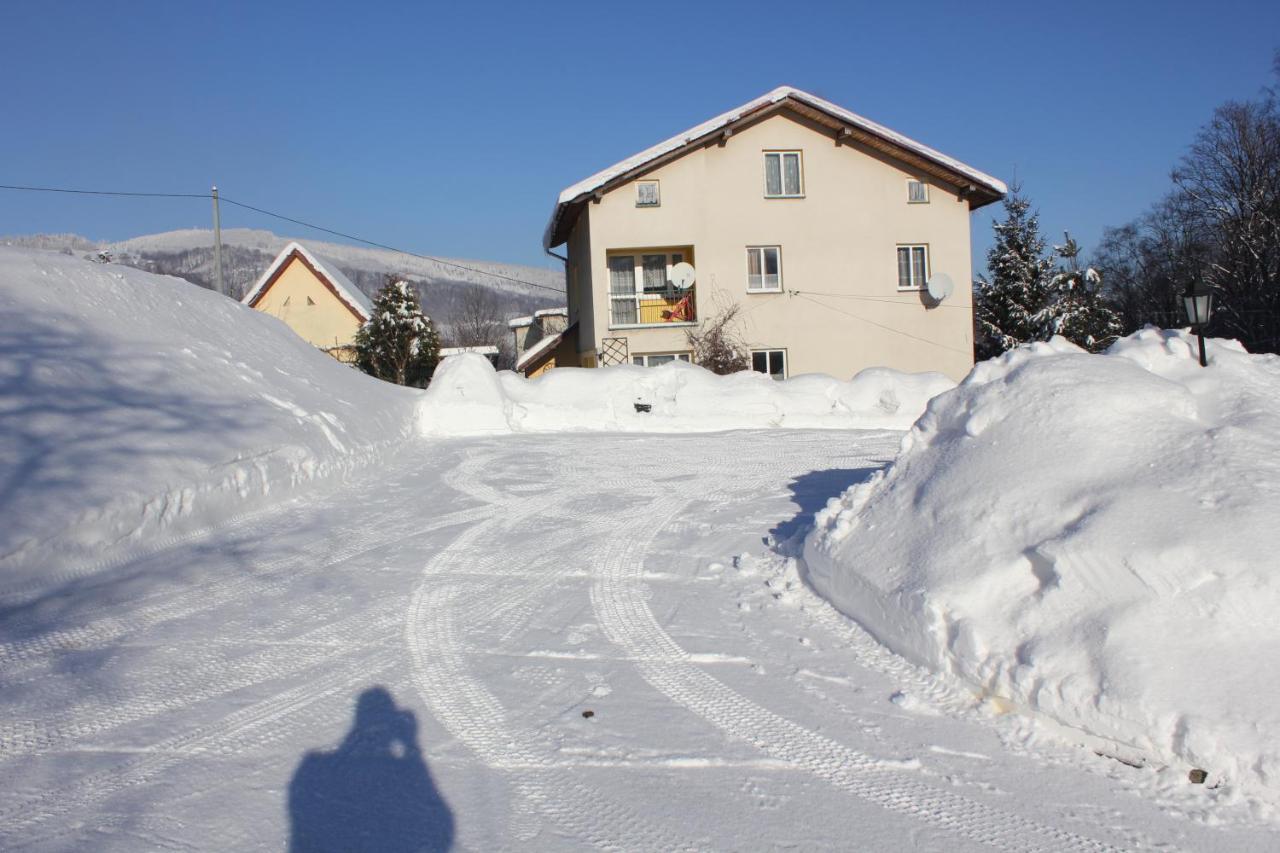 비스와 Cudne Manowce B&B 외부 사진