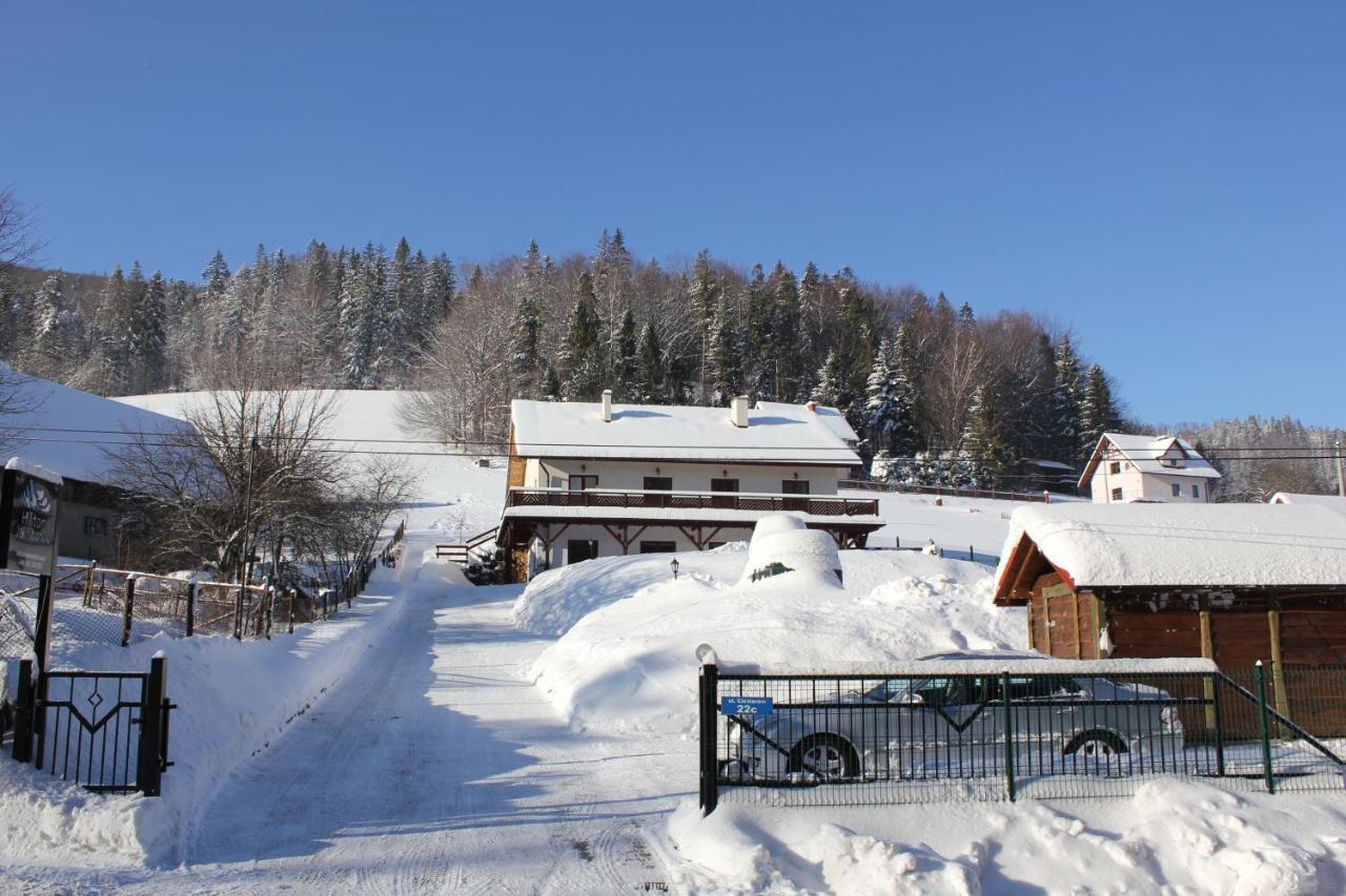 비스와 Cudne Manowce B&B 외부 사진